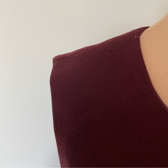Prada Burgundy Virgin Wool Crew Neck Sleeveless Slim Fit Top Size IT 44 US 8 - Picture 12 of 12